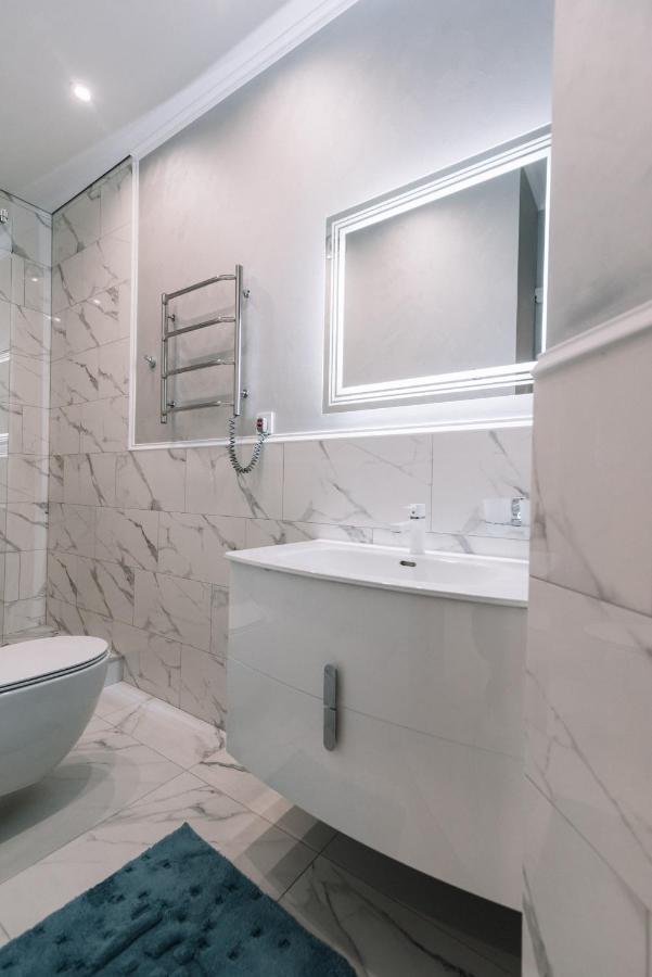 Royal Tower Vip Smart Apartments 1 基輔 外观 照片