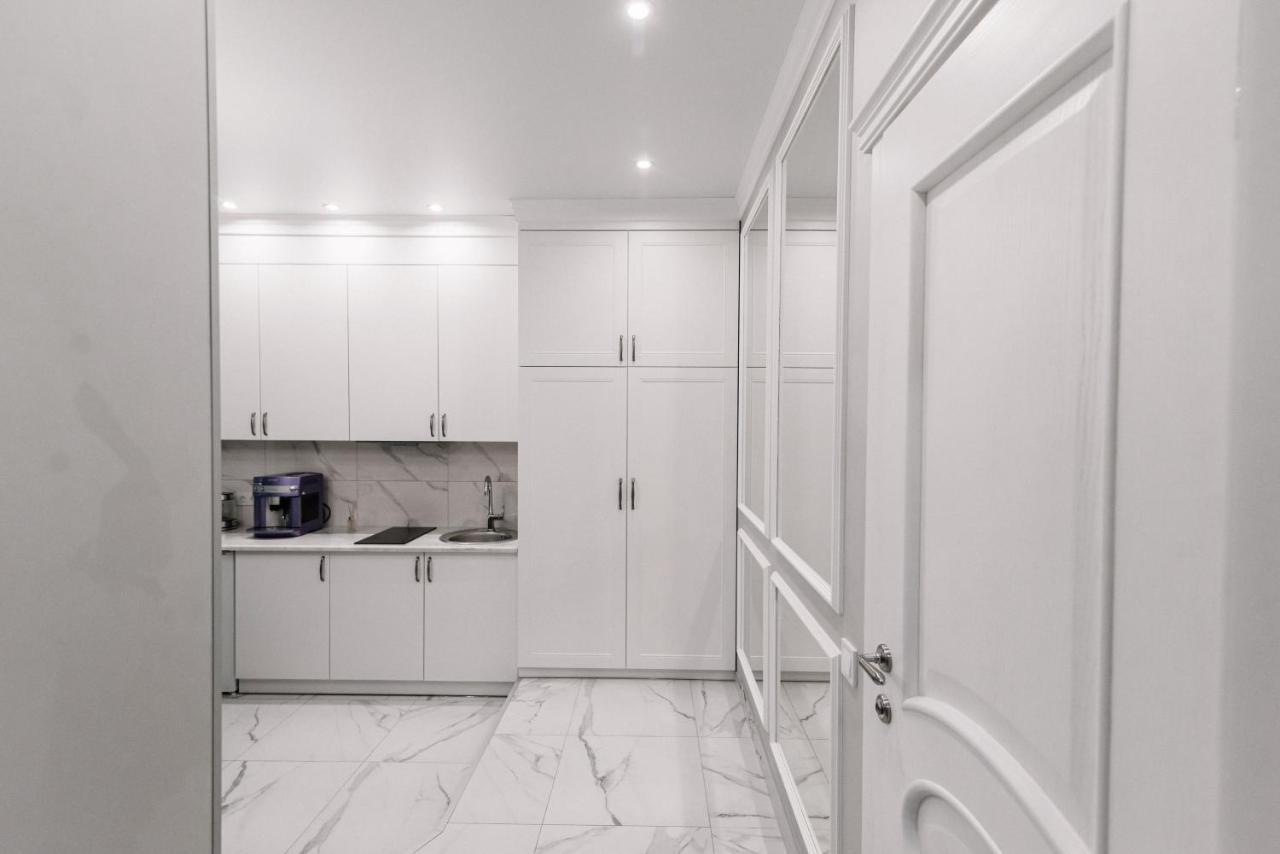 Royal Tower Vip Smart Apartments 1 基輔 外观 照片