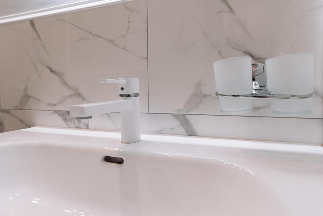 Royal Tower Vip Smart Apartments 1 基輔 外观 照片