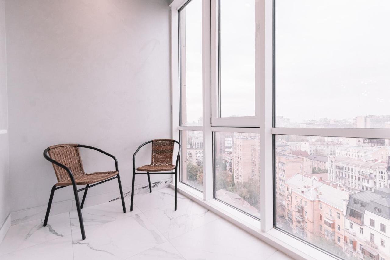 Royal Tower Vip Smart Apartments 1 基輔 外观 照片